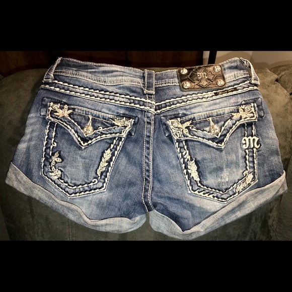 Miss Me Shorts - Picture 5 of 7